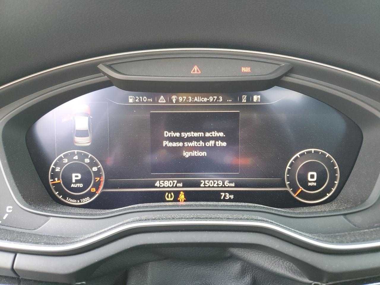 Audi A4 Premium Plus S Line 2018 )
