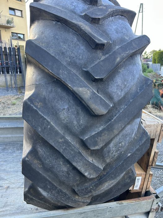 Opona do bizona 23,1-26