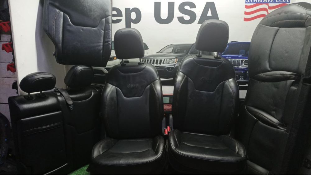 Шкіряний салон сидіння з преферацією Jeep Compass Renegade