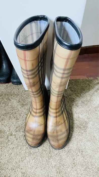 Galochas Burberry Como Novas