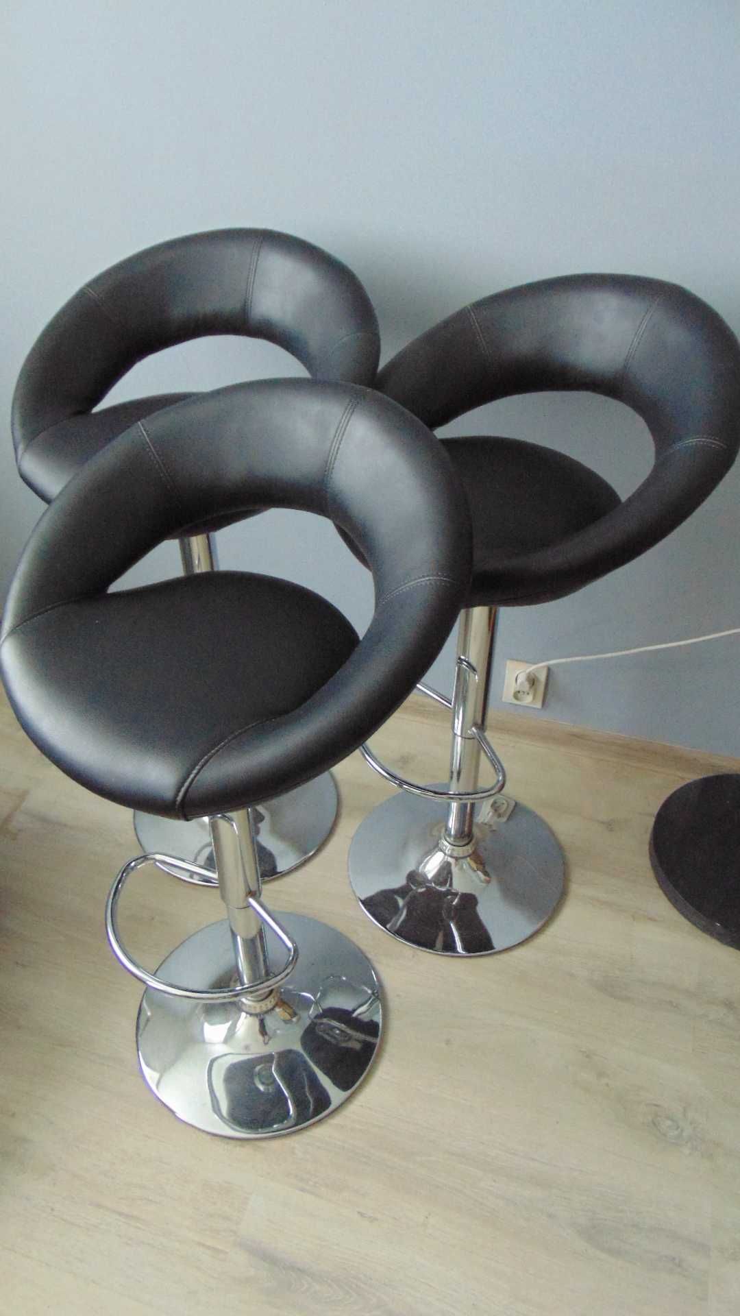 3 krzesła barowe