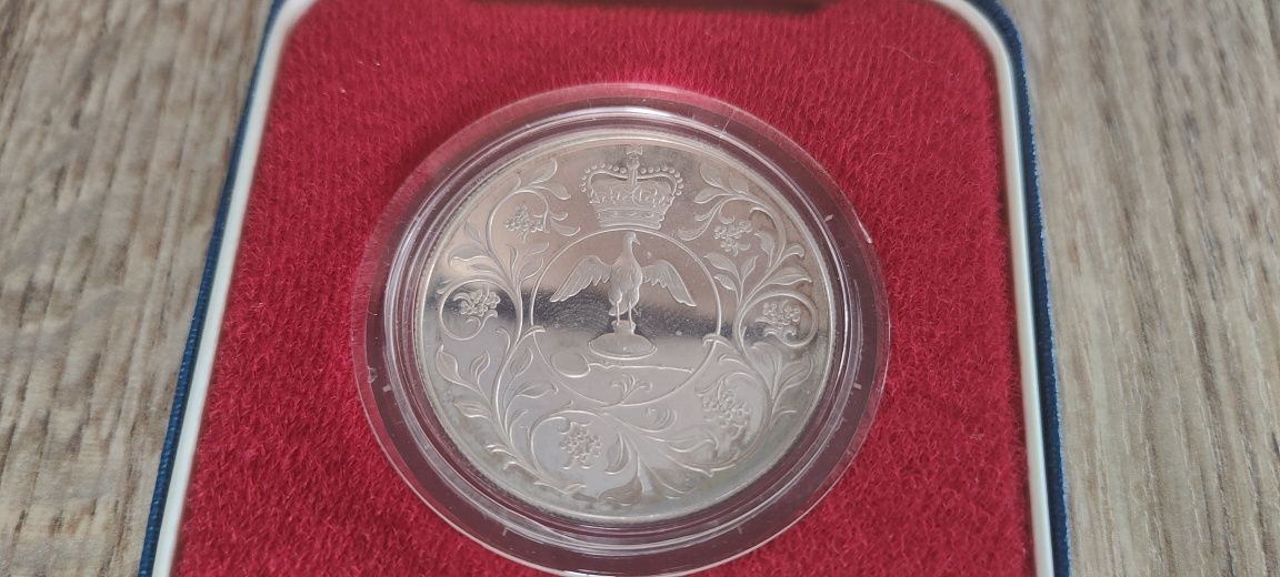 Srebrna moneta Elżbieta certyfikat.