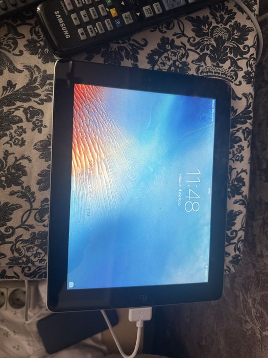 Продам айпад 3 64 гб