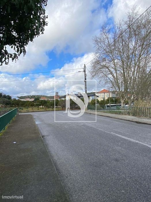 Terreno Urbano - Lapas - Torres Novas