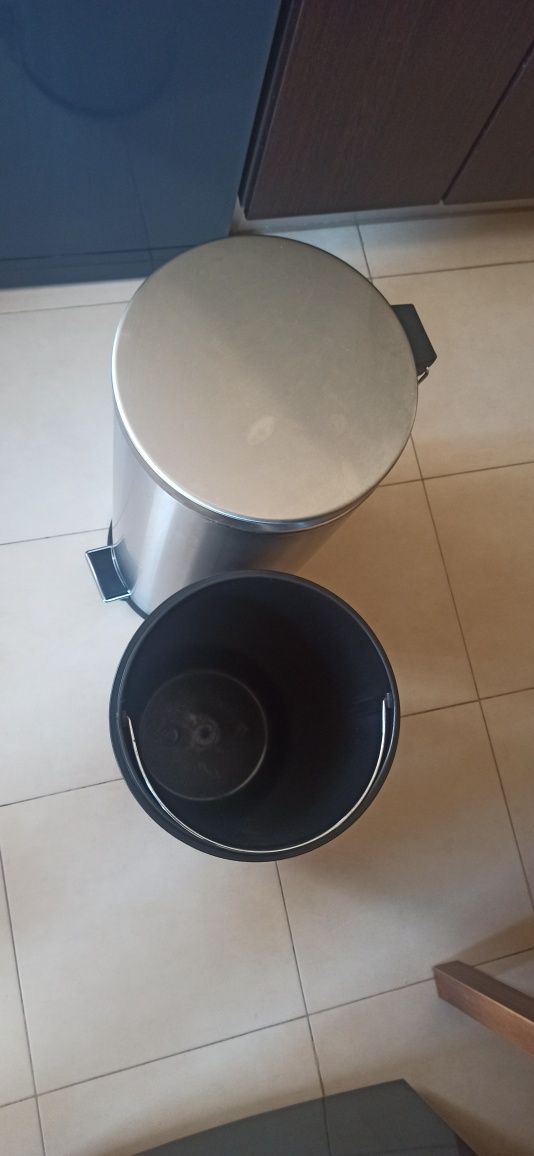 Caixote do lixo 30L