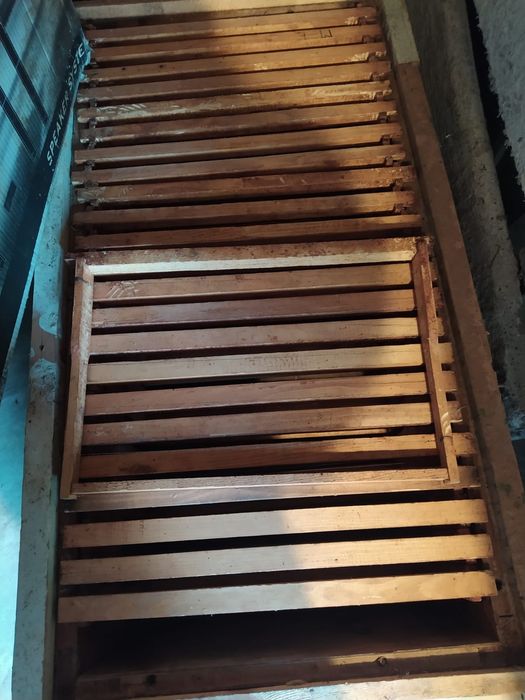 Продам бджоли, рамки, рамки дадани,8 вуликів, бджоли сім'ї, пасіку, ву