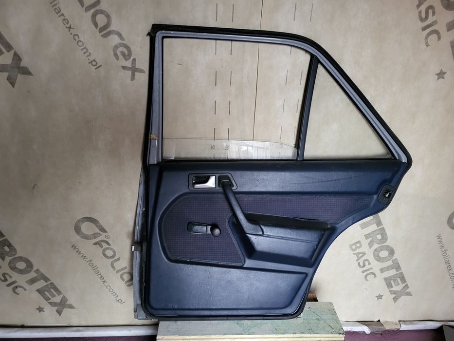 Кришка багажника, задні двері, бампер Mercedes 190 w201 (1989-1993)