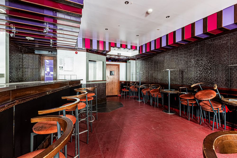 Bar a venda em armacao de pera