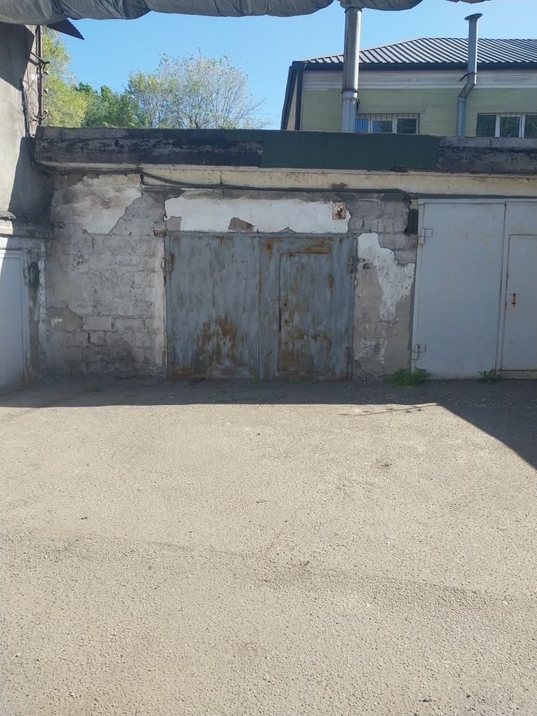 Продам гараж з документами - центр Кам'янського (вул.Медична)