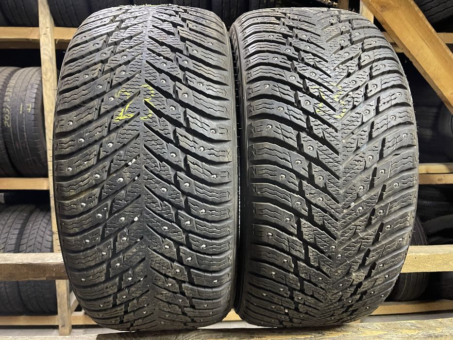 Шини зимові 245/45R17 NOKIAN Hakkapeliitta 10 2шт 8мм 23рік