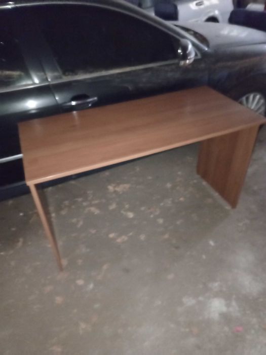 Офісні меблі (на декілька кабінетів)