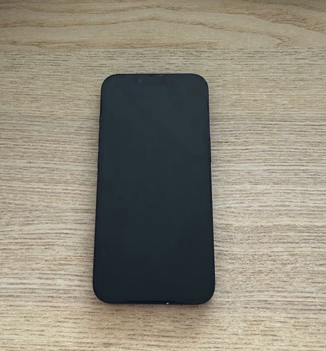 Iphone 14 usado com 4 capas