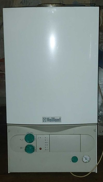 Sprzedam kocioł gazowy dwufunkcyjny firmy Vaillant.
