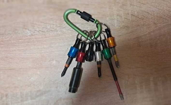 Держатель для бит/тримачь для біт - на карабине