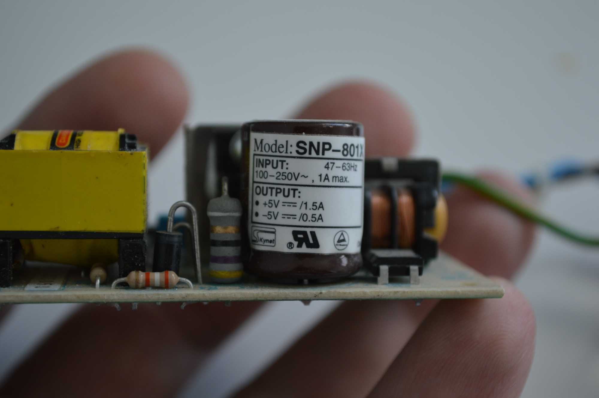 Блоки питания  +5V (1,5A) -5V (0,5A); 5V (1,6A) 3,3V (2,4A)