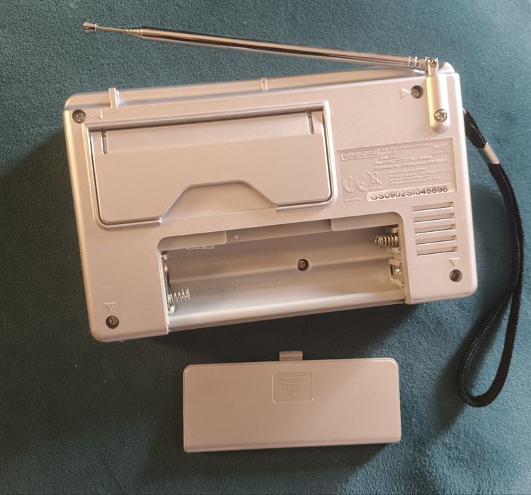 Rádio portátil SilverCrest modelo KH 2029