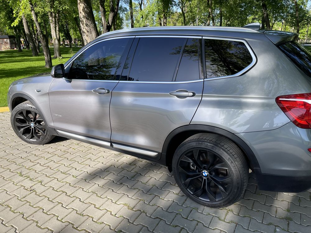 BMW X3  комплетация X-line