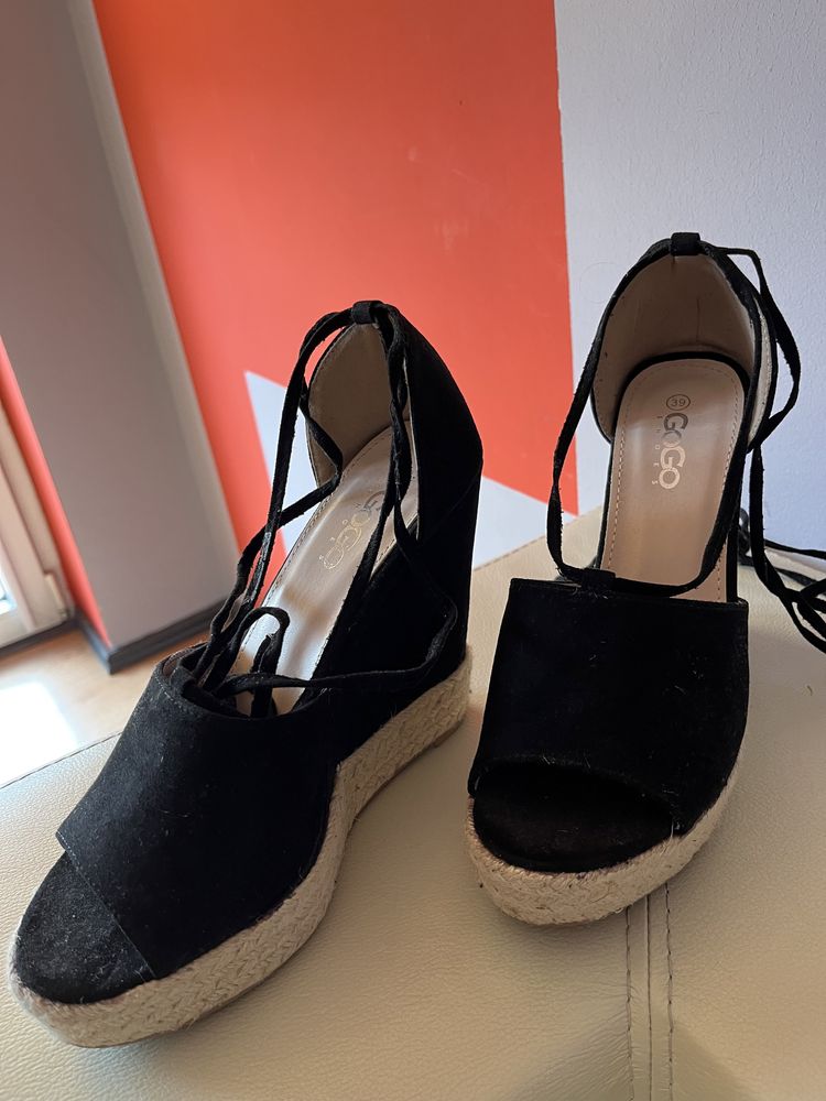 Buty na koturnie rozmiar 39