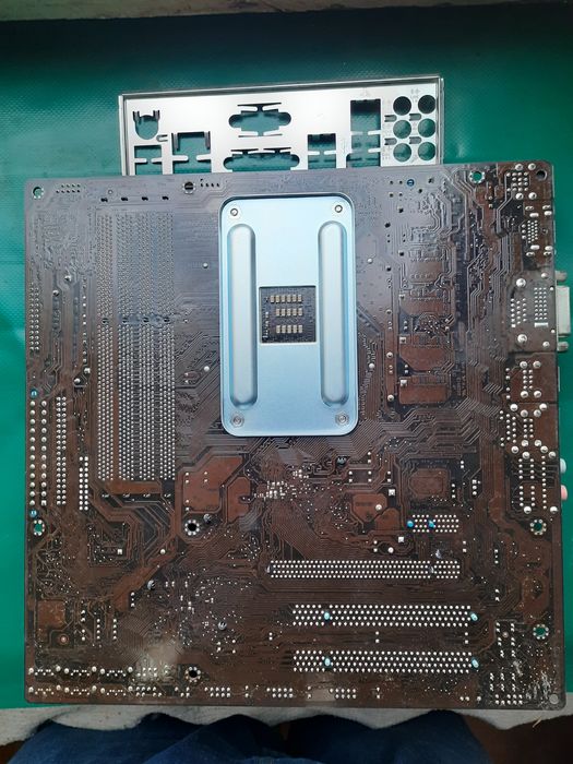Продам мат.плату АМ3 ASUS M4A78LT-M
