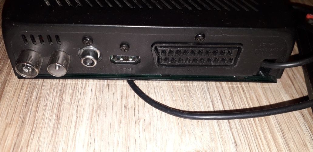 Dekoder TV Emperor DVB-T Manta w pełni sprawny.