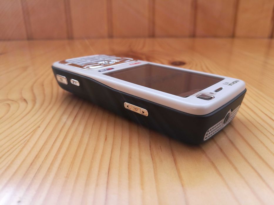 Телефон Nokia N73 (восстановленный)