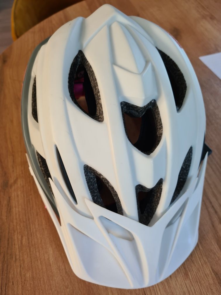 Kask Martes biało różowy rozmiar M 55-58cm