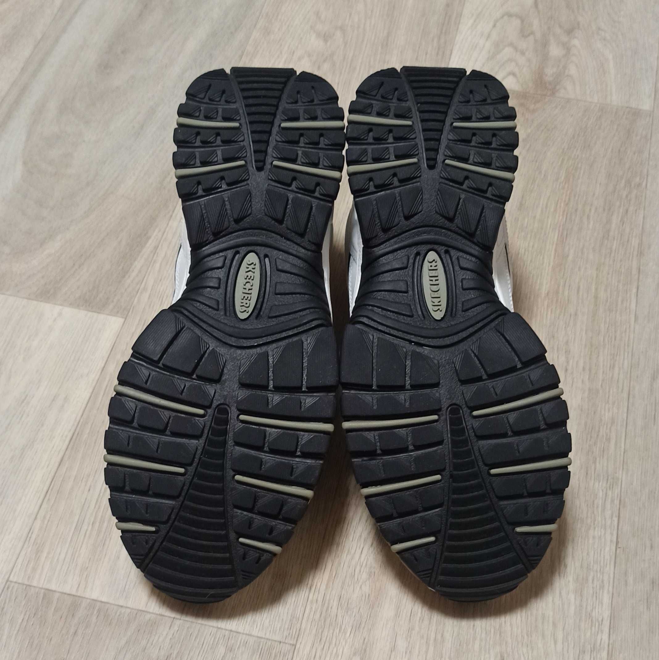 29,5см реальних Skechers шкіряні кросівки черевики демисезонні кожаные