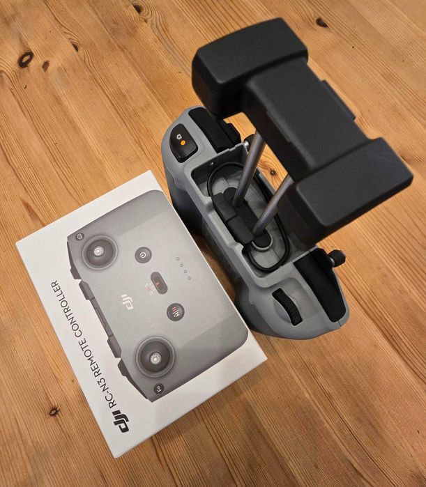 Kontroler DJI RC-N3