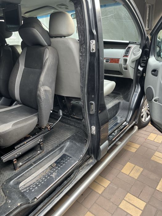 Opel vivaro 2.5 Дизель
