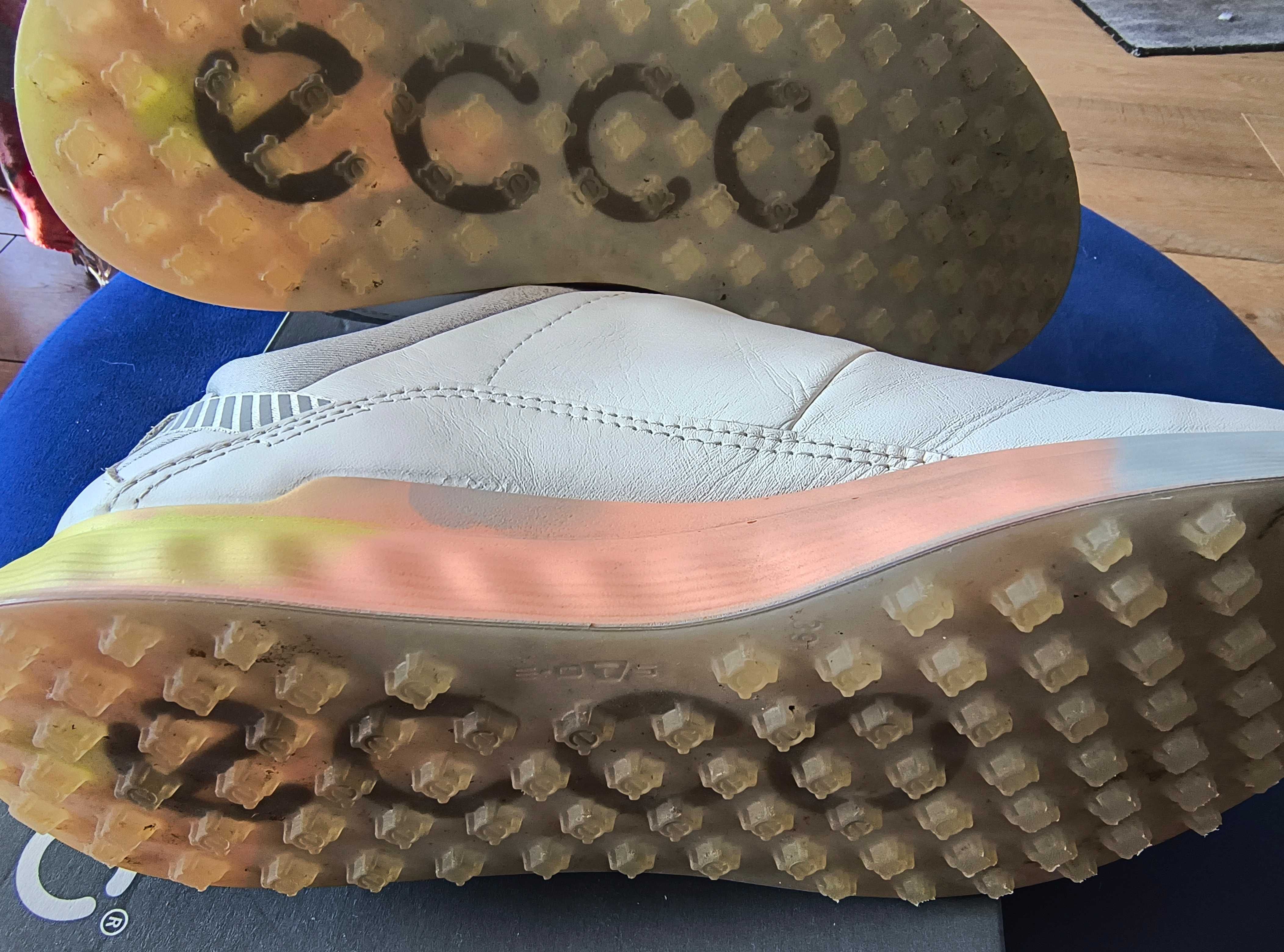 Buty Ecco Golf z systemem boa
