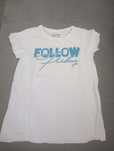 Biały t-shirt z krótkim rękawem z brokatowym napisem r.146