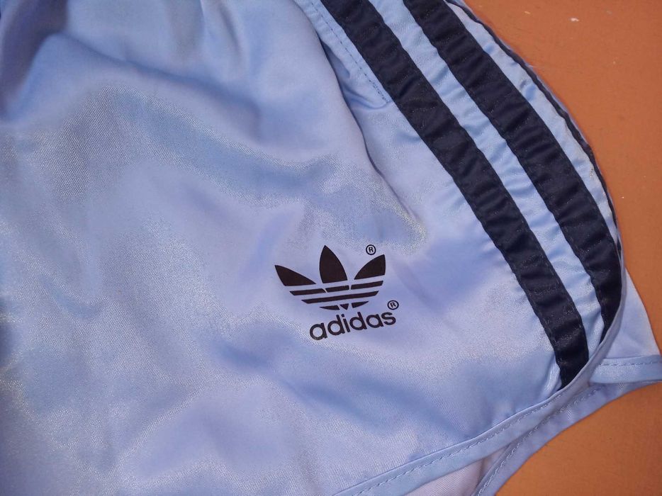 ЖІночі шорти Adidas розмір S-M
