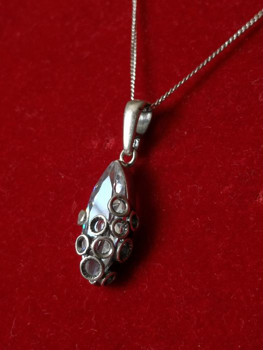 Srebrna zawieszka łańcuszek srebrny ciekawa rafa srebro biżuteria art