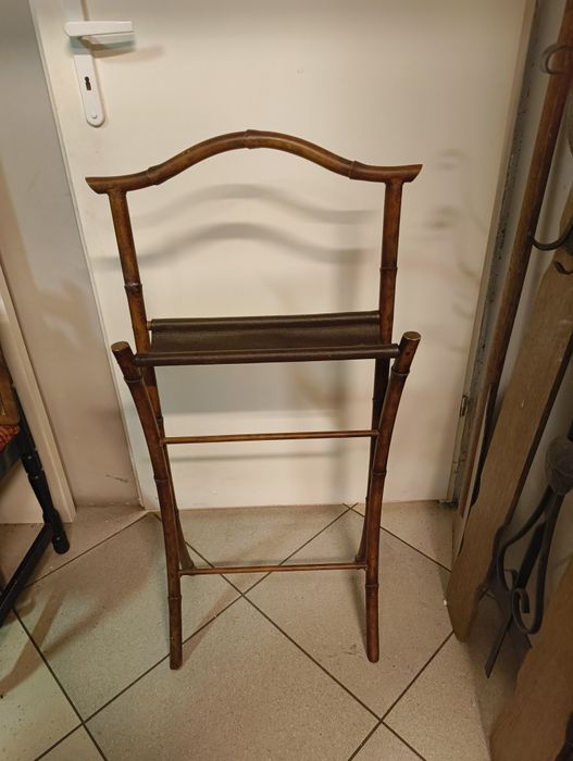 Stojak na koszule i spodnie