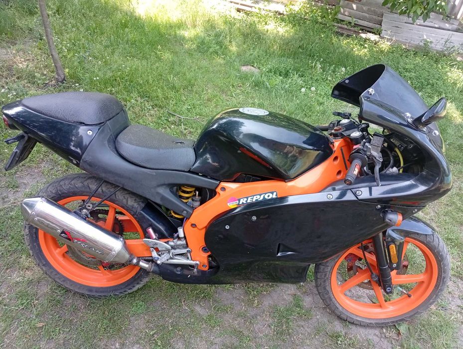 Радіатор Aprilia