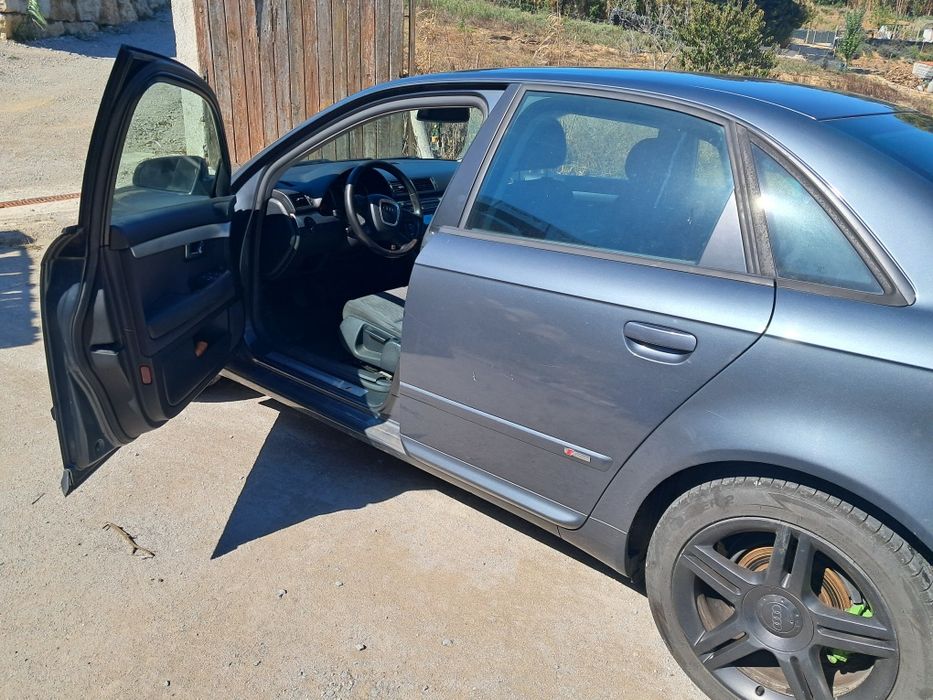 Audi A4 sline  2.0  ,  170cv   em bom estado geral