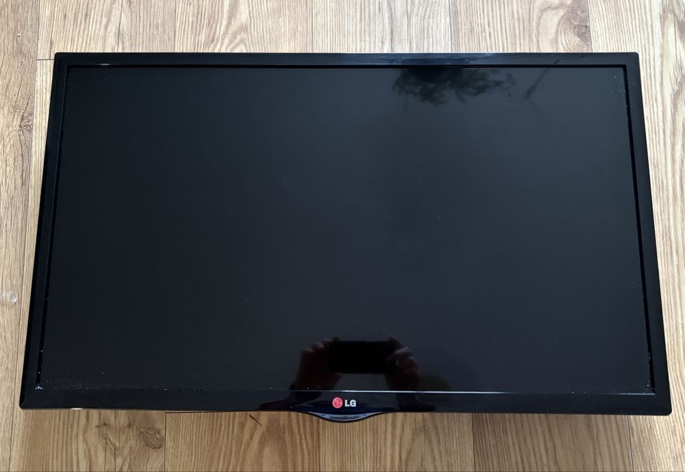 Telwizor LG 32LN5400 + uchwyt na ścianę