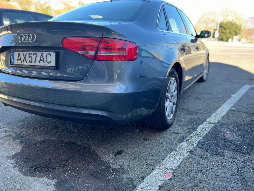 Audi A4 2.0TDI 141,000 KMS Ano 2012