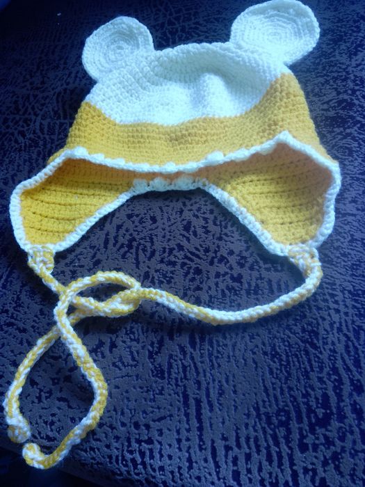 Детская вязанная шапочка