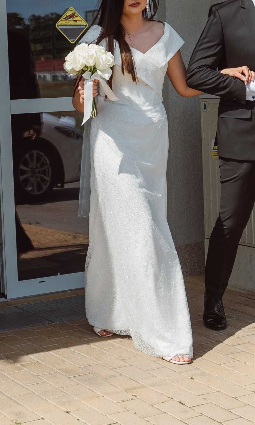 Suknia ślubna w kolorze ivory