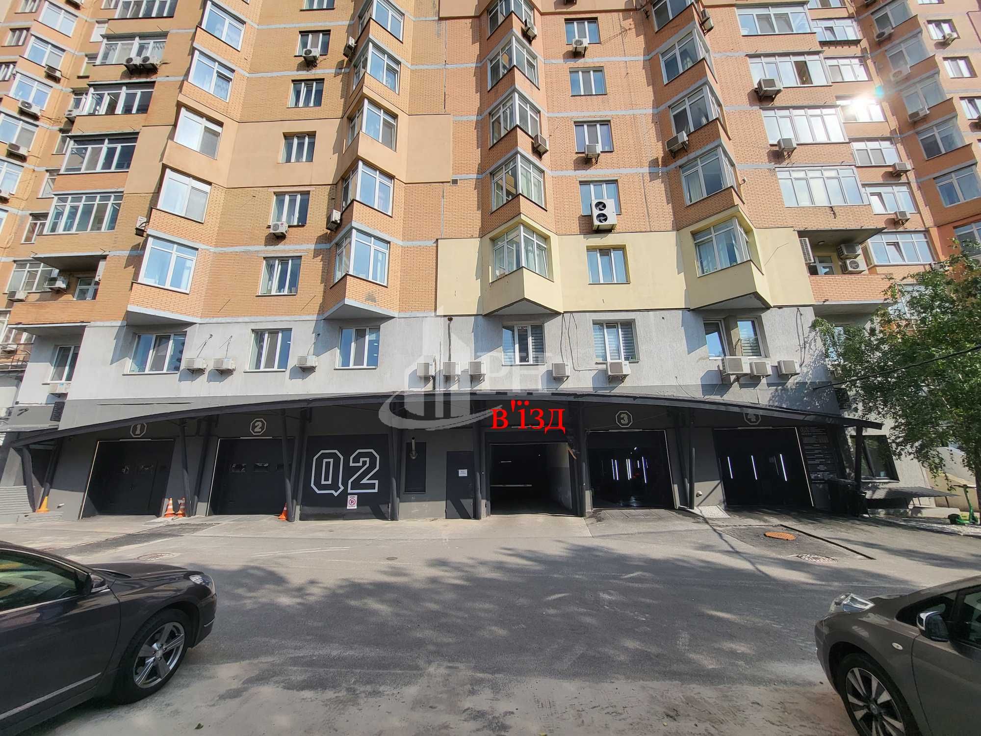 Без %. Продаж ДВОХ паркомісць в ЖК Митець, вул. Євгена Коновальця 32Г