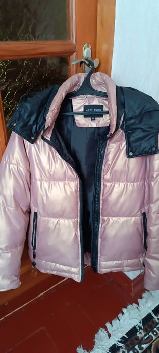 Куртка зимова продам!