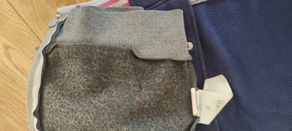 Ciepłe bluzy Bomberman dziewczęca Decathlon 134 zestaw