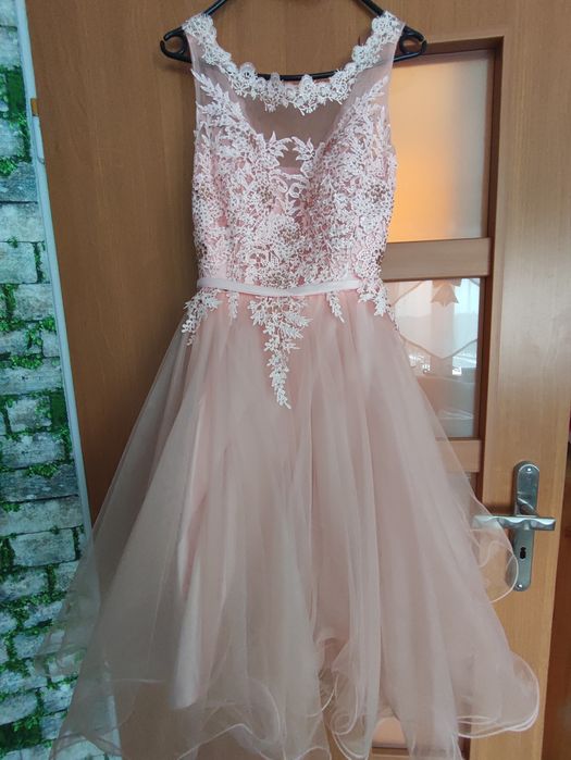 Sukienka pudrowy róż