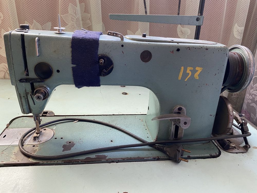 Швейна машина Necchi 1022