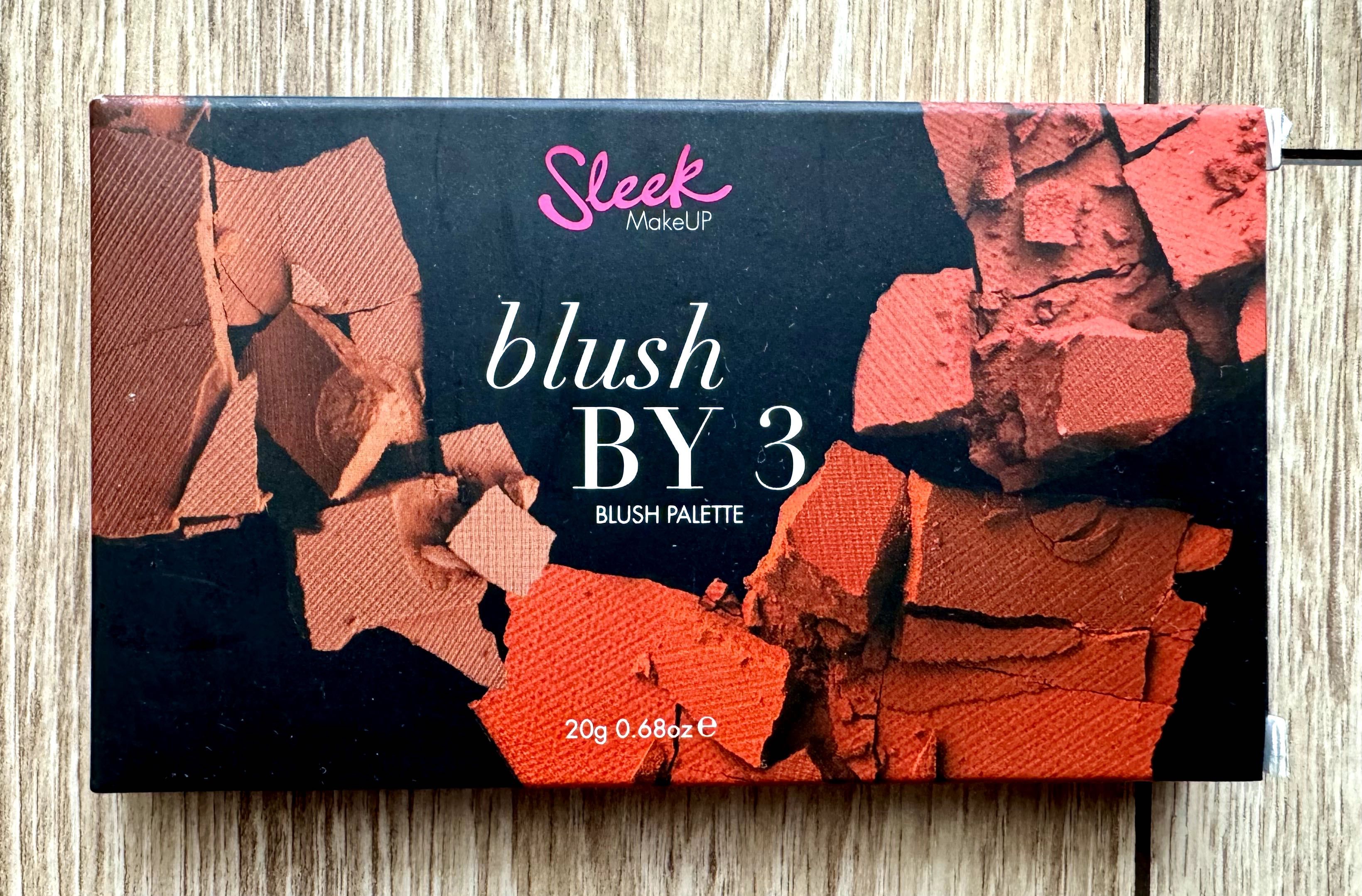 NOWE; Sleek Blush By 3, blush palette, flame 365, 20 g