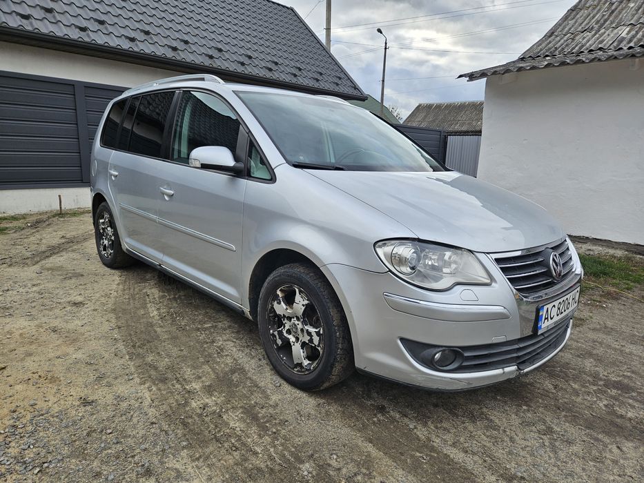 Volkswagen Touran 2007р 2.0 tdi 7 місць