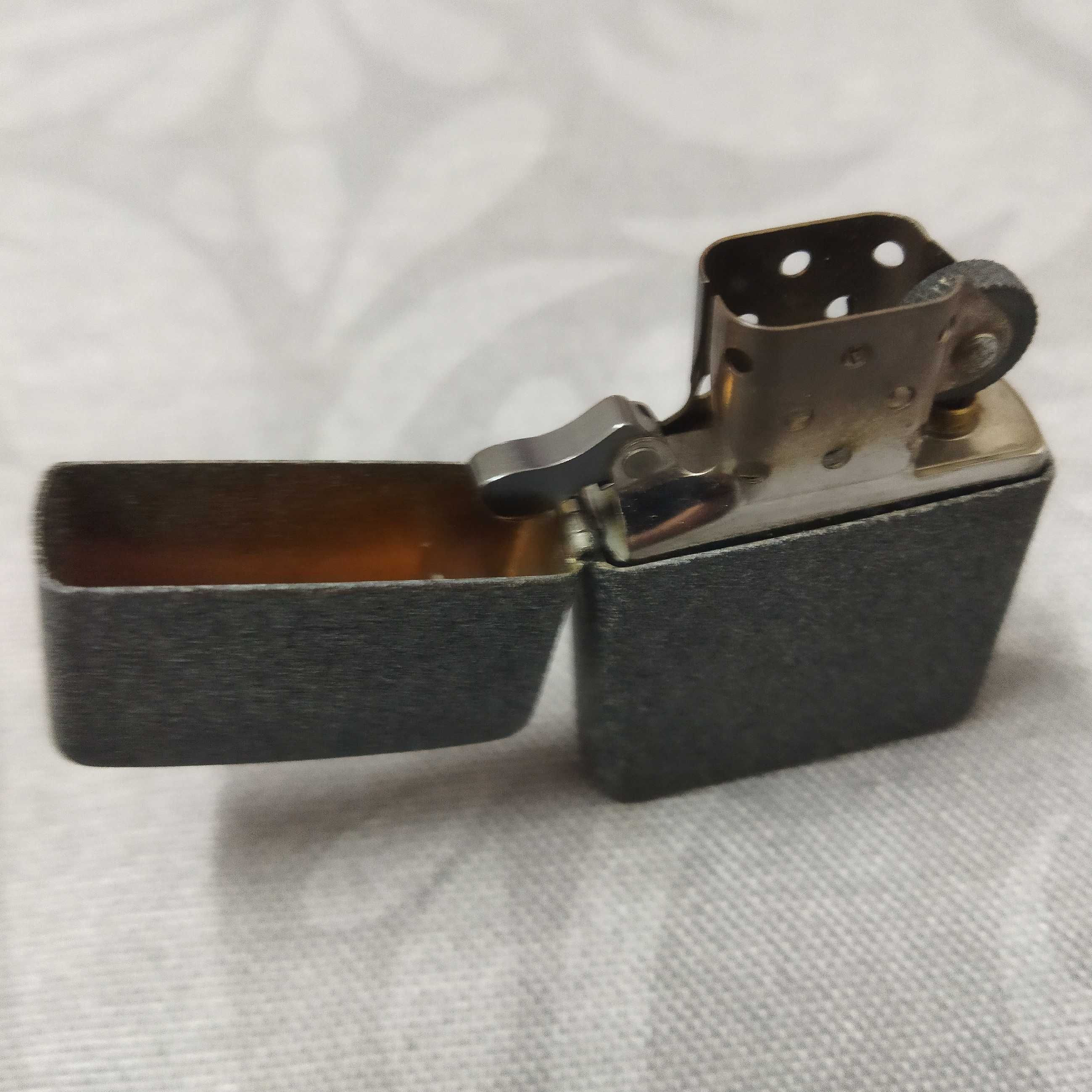 Vendo isqueiro marca zíper