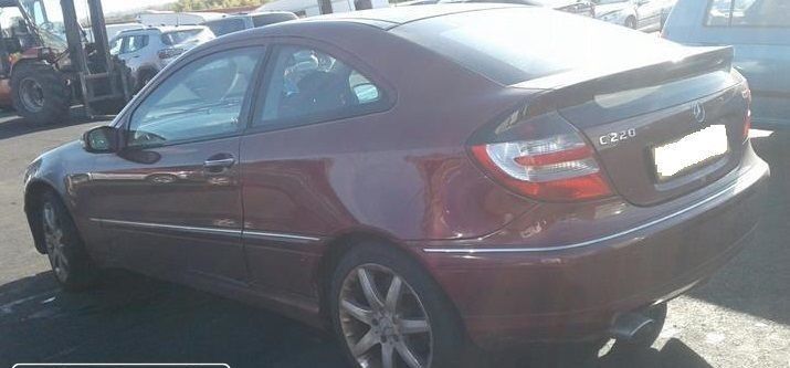 MERCEDES W203 C220 SPORT COUPE 2004 DISPONÍVEL PARA PEÇAS