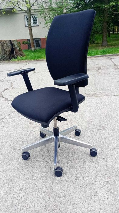 Fotel biurowy RIM czarny fotele krzesła biurowe obrotowe do biur domu